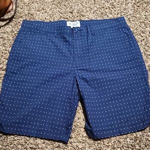 Penguin brand Mens size 36 shorts